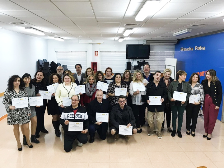 Participantes en un programa mixto de empleo y formación desarrollado por Aidemar en una anterior convocatoria