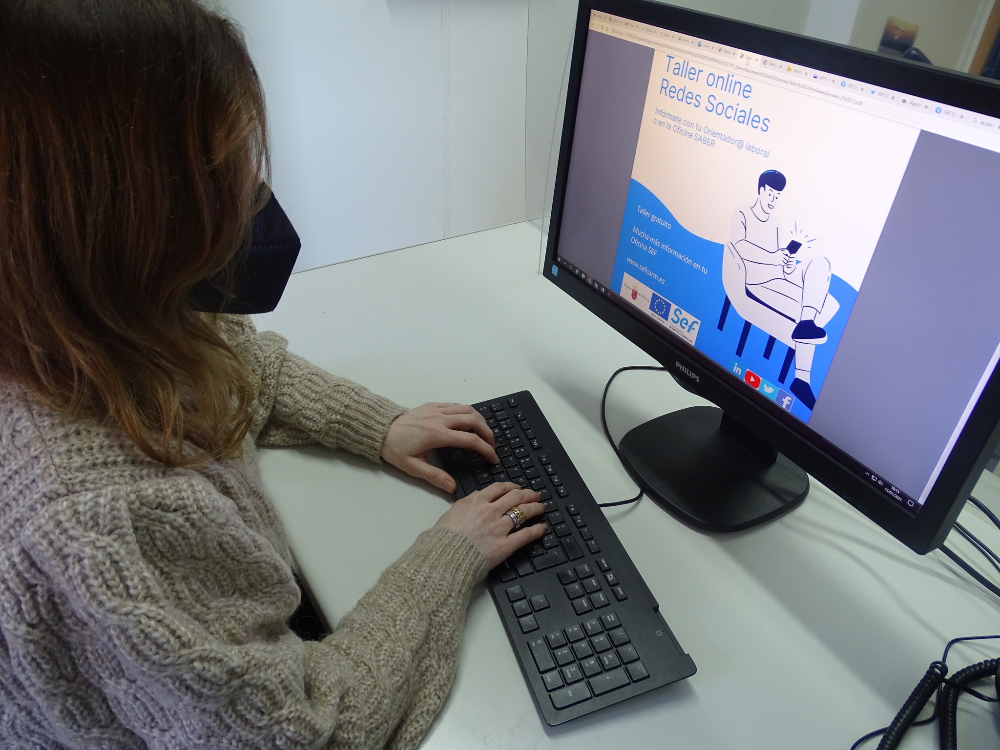 Imagen de uno de los talleres online realizados por el Servicio Regional de Empleo y Formación