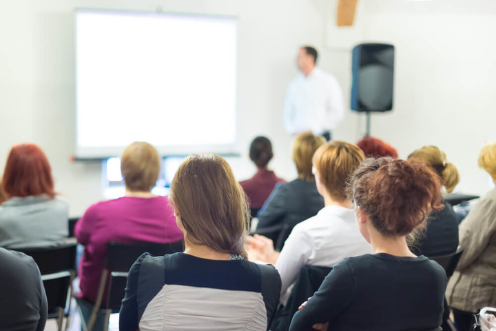 Cursos que ofrece el Servicio Regional de Empleo y Formación (SEF)