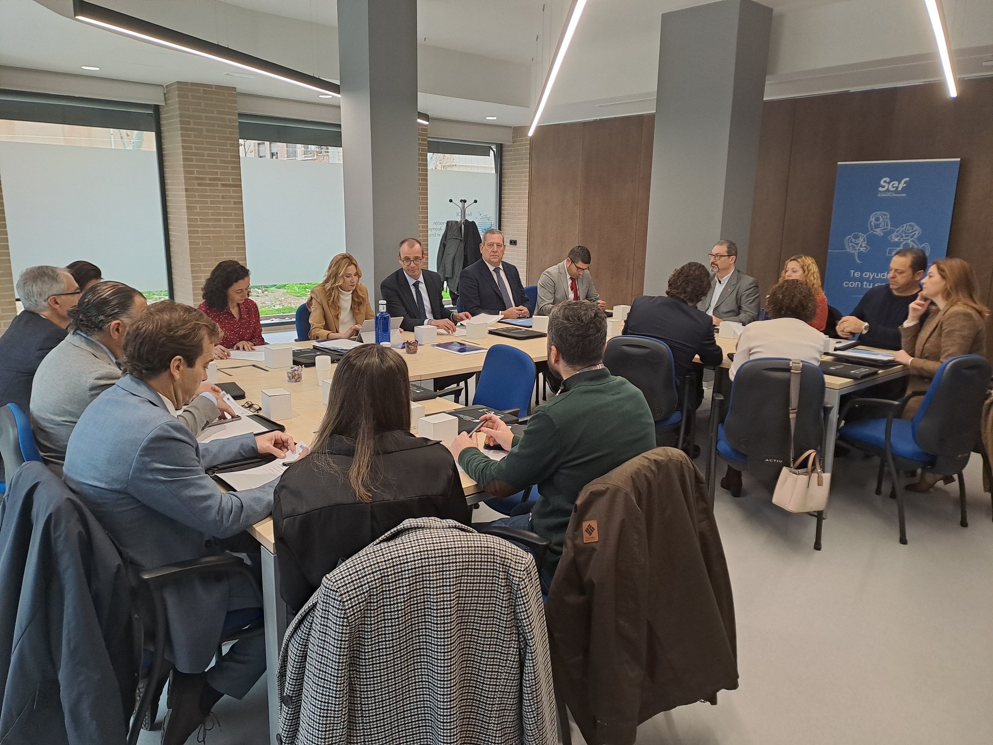 Reunión constitutiva del Consejo Social del nuevo Centro de Orientación, Emprendimiento, Acompañamiento e Innovación para el Empleo (COE).