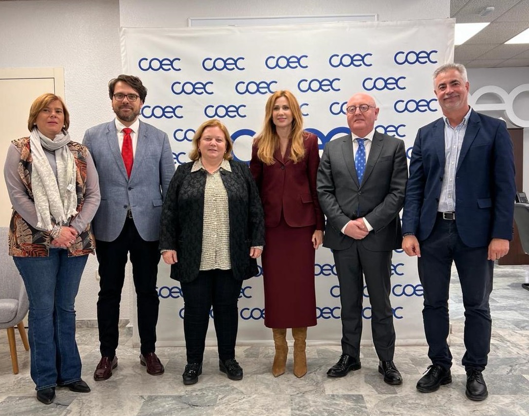 La directora del SEF se reúne con empresarios de Cartagena y su comarca para empezar a trabajar en la nueva Estrategia de Empleo