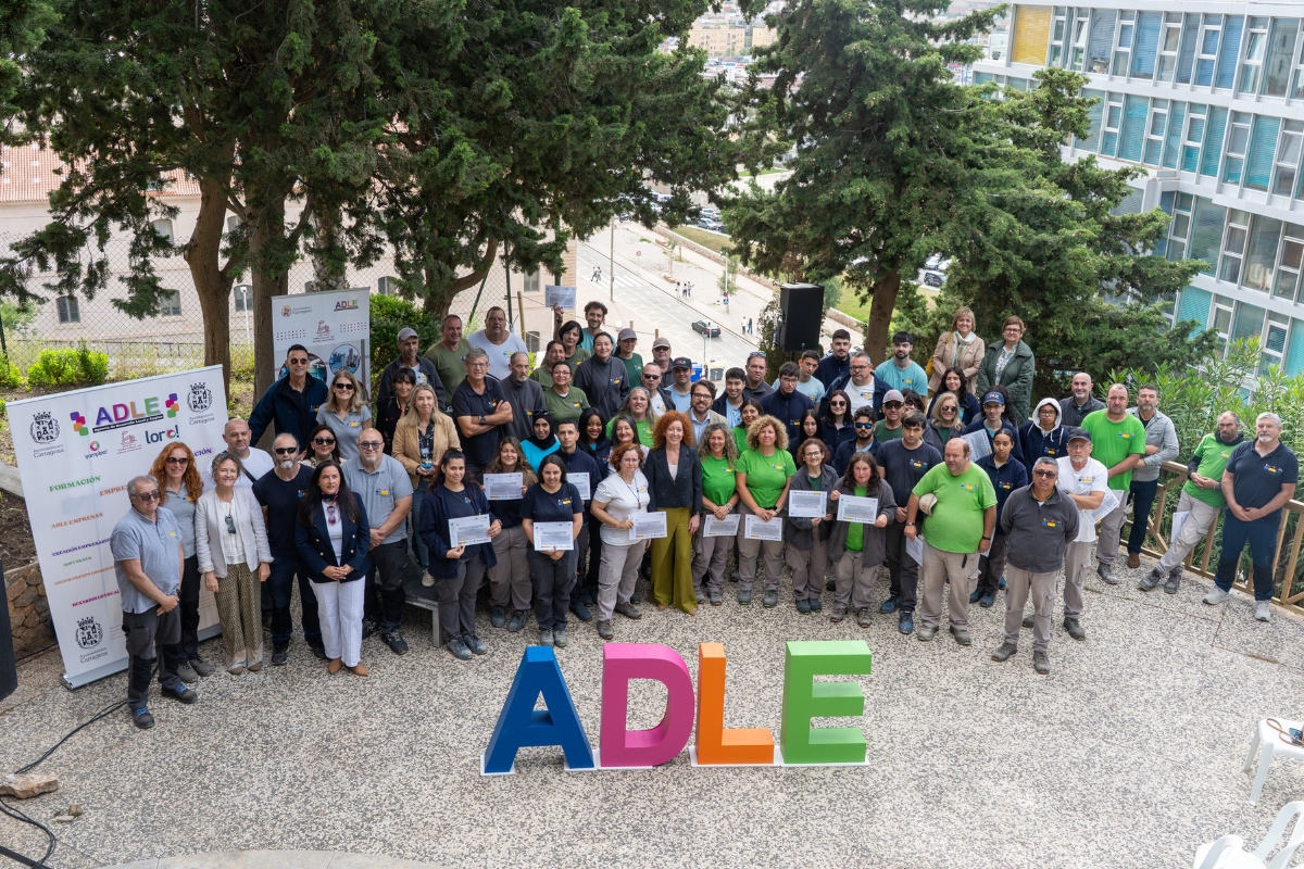 El SEF impulsa la formaci&oacute;n de 80 desempleados de Cartagena en jardiner&iacute;a, construcci&oacute;n, fontaner&iacute;a e instalaci&oacute;n de placas fotovoltaicas