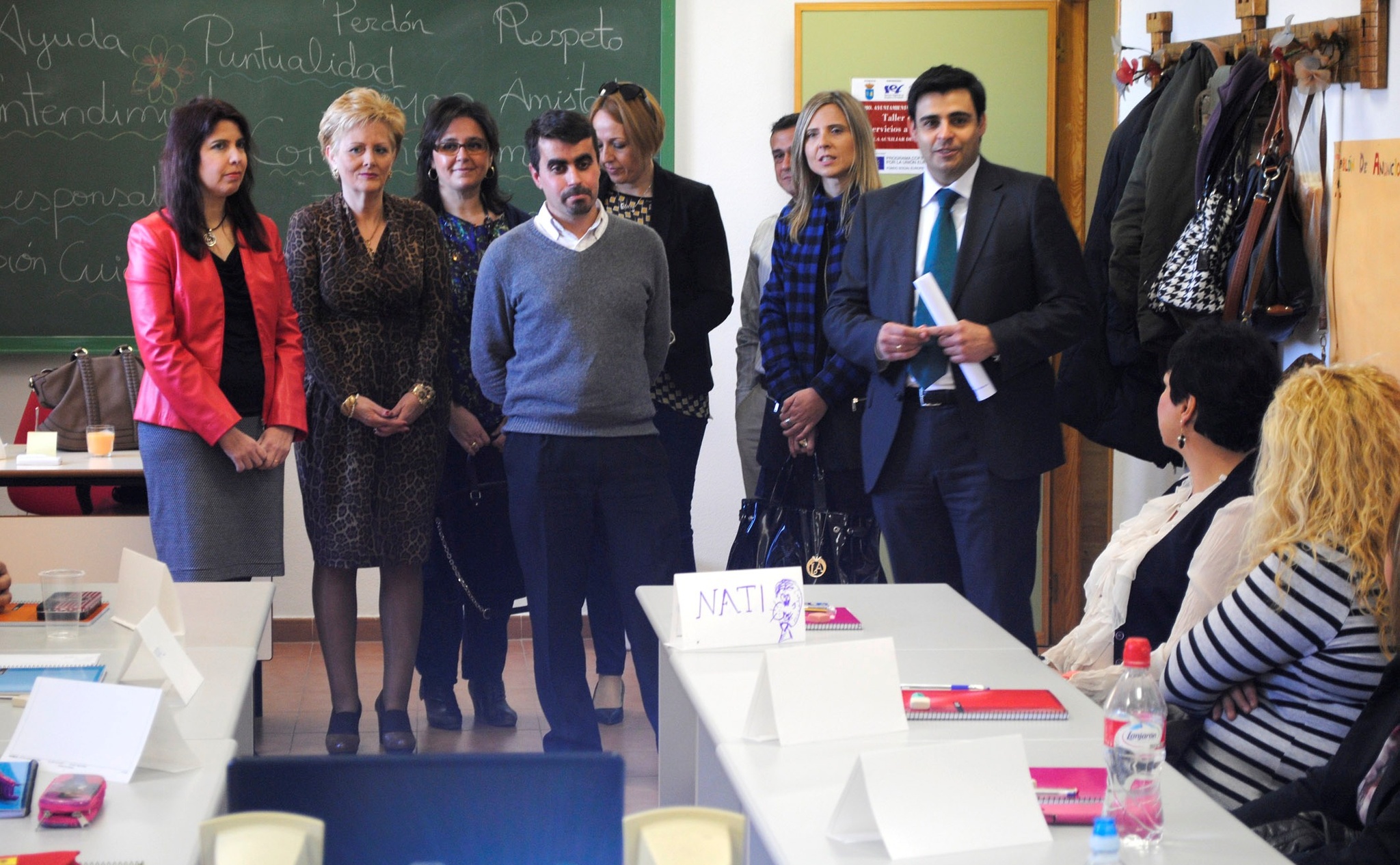 El director general del SEF, Alejandro Zamora, durante su visita al Centro Social de la pedanía de La Media Legua, en las Torres de Cotillas