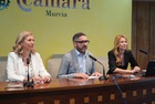La directora general del SEF, Marisa López Aragón, el presidente de la Cámara de Comercio de Murcia, Miguel López, y la concejal de Empleo del Ayuntamiento de Murcia, Mercedes Bernabé, en la inauguración del Primer Encuentro para el Empleo 'Talento 45+' (2).