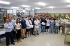 Foto de familia tras la entrega de diplomas