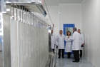 La Consejería de Sanidad y Política Social y 'Ferrer Healthtech' firman un convenio para desarrollar el Proyecto Opticar