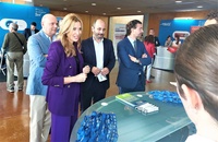 La directora general del Servicio Regional de Empleo y Formación, Marisa López, recorrió la primera Feria de Empleo organizada por el SEF.