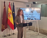 La directora general del SEF, Pilar Valero, durante la rueda de prensa.