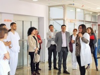 El director general del SEF (Servicio Regional de Empleo y Formación), Alejandro Zamora, durante su visita a la Fundación Diagrama