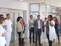 El director general del Servicio Regional de Empleo y formación, Alejandro Zamora, durante una visita a los participantes de un programa mixto desarrollado por la Fundación Diagrama