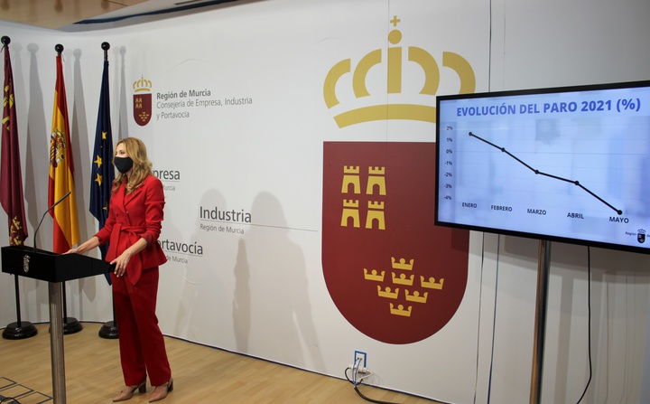 La directora general del SEF presentó los datos del paro del mes de mayo