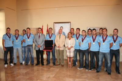 Valcárcel recibe a la Selección Murcia de Policías Locales y Bomberos