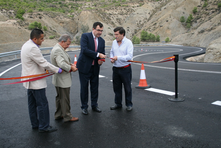Nuevo carril en la carretera que une Blanca con la autovía Albacete-Cartagena