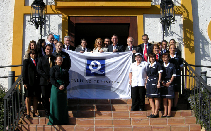 Entrega de la Q de calidad al Hotel Hacienda Real Los Olivos de Lorca
