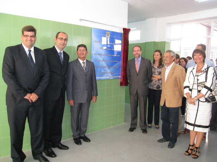 Sotoca inaugura un nuevo colegio en Águilas