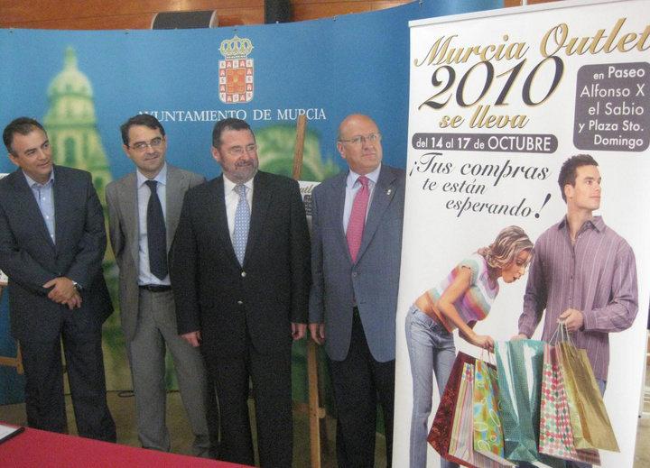 Imagen de la presentación de la III Feria Outlet de Murcia