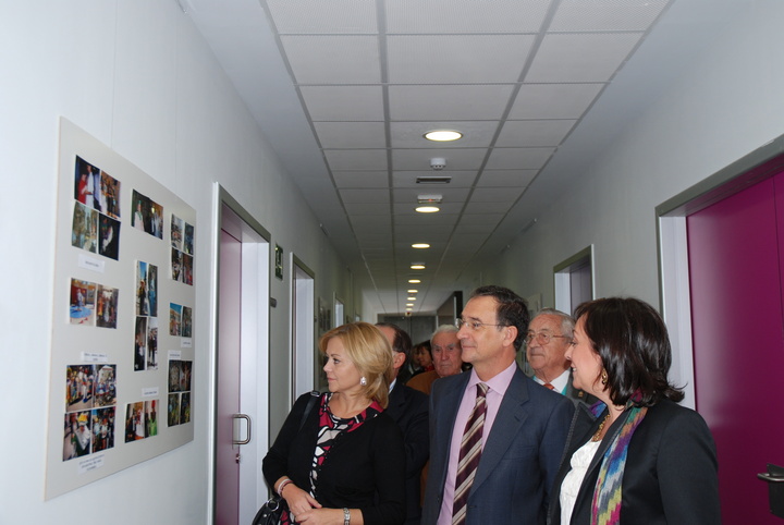 Bascuñana visita centro de personas con discapacidad de la pedanía murciana de Churra