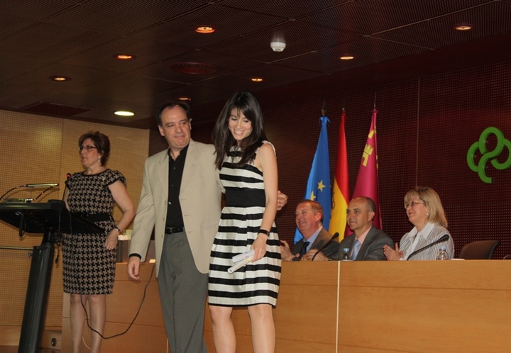 La directora general de Asistencia Sanitaria participa en la despedida a los residentes de Medicina Familiar y Comunitaria de Murcia