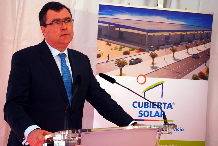 Inauguración de la nueva instalación de cubierta solar fotovoltaica en Alhama de Murcia (2)