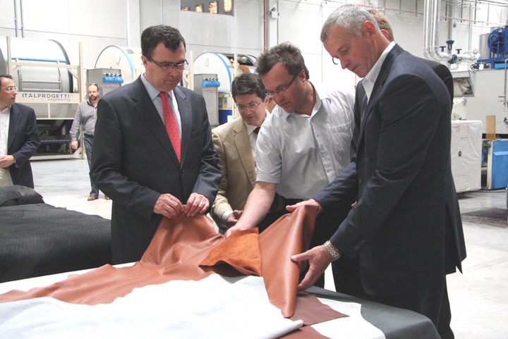 Inauguración fábrica de curtidos de capital ruso en el municipio de Lorca 2