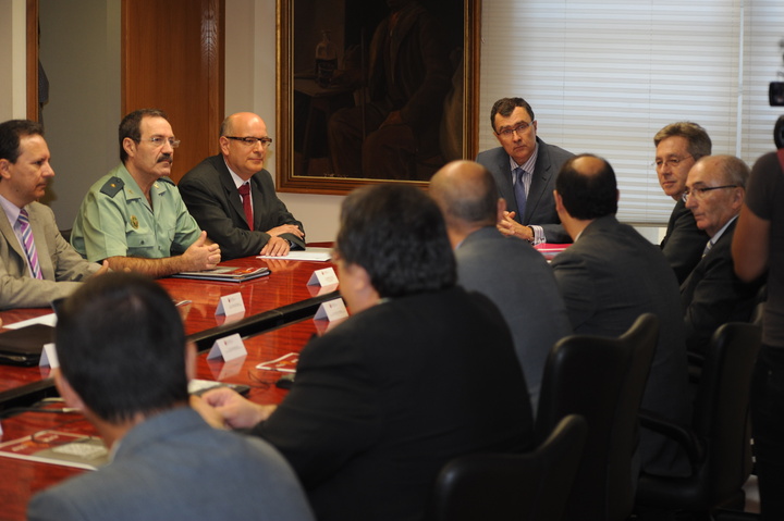 Presentación del nuevo sistema de firma digital para tarjetas de la ITV (1)