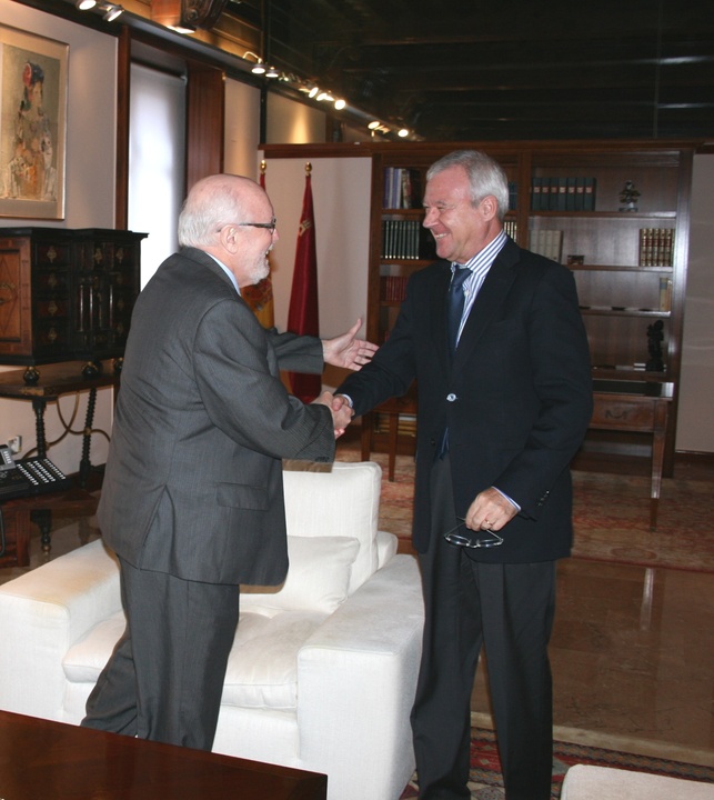 El presidente Valcárcel recibe al fiscal jefe de Murcia, Manuel López Bernal (1)