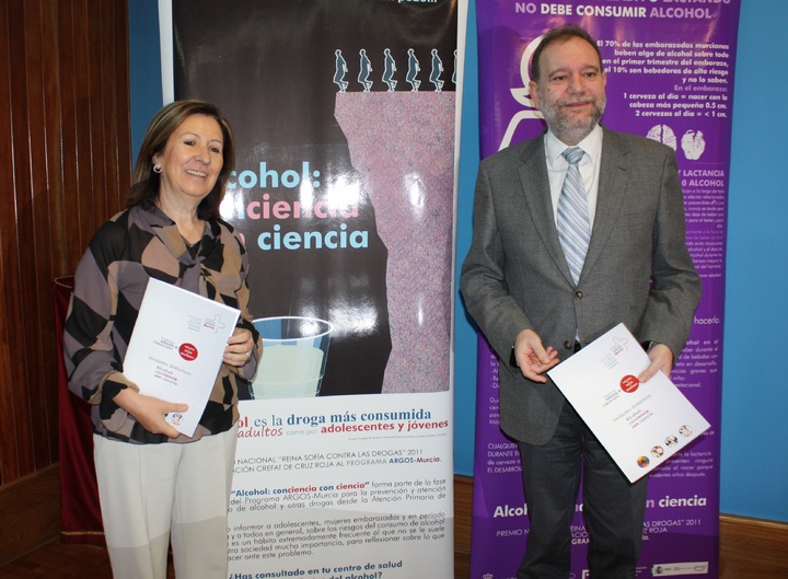 Sanidad y Educación previenen el consumo de alcohol entre los jóvenes con la campaña 'Conciencia con ciencia'