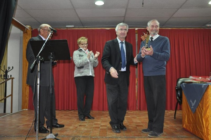 Los mayores participan en actividades relacionadas con el Carnaval y el Día de San Valentín (2)