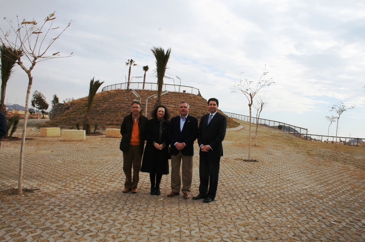 Inauguración de una nueva glorieta en Águilas 1