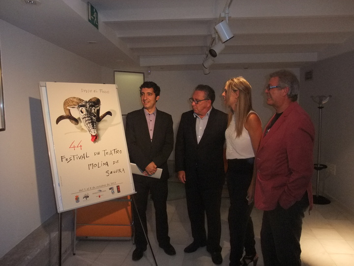 Presentación 44 Festival Teatro Molina