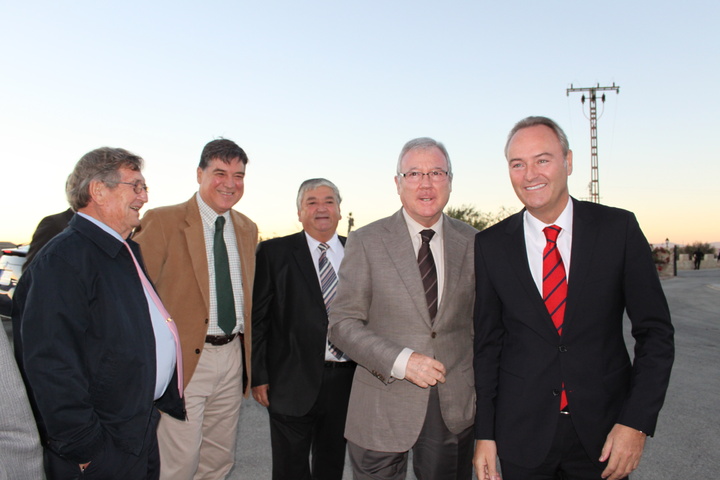 Acto organizado por los regantes de la Comunidad de Riegos de Levante Margen Derecha del Segura, perteneciente al Sindicato Central de Regantes del Acueducto Tajo-Segura, con motivo de la aprobación del memorándum del trasvase en el Congreso, incluido en el proyecto de Ley de Evaluación Ambienta